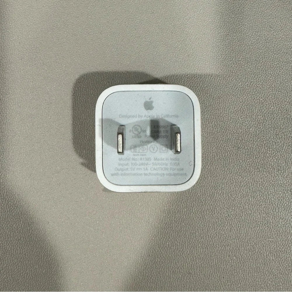 Apple 5W USB Power Adapter